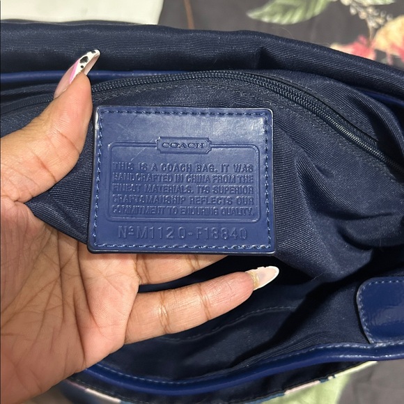 Coach Kyra Daisy Scarf Nylon Signature Crossbody bag in turquoise, purple - Picture 6 of 8